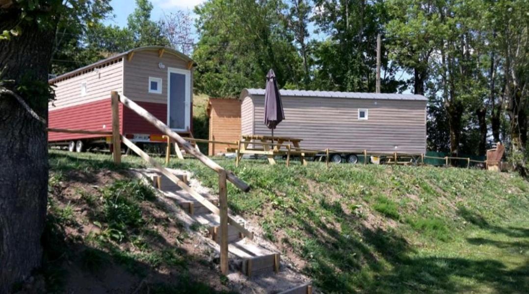 Logement Insolite Au Coeur De L'Auvergne Rochefort-Montagne Eksteriør bilde